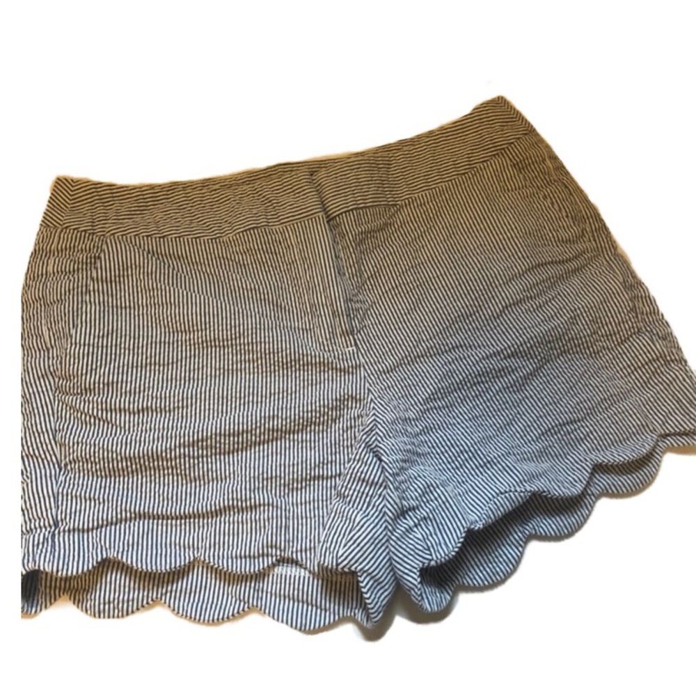 🦉3/$20 Willi smith scalloped stripe shorts